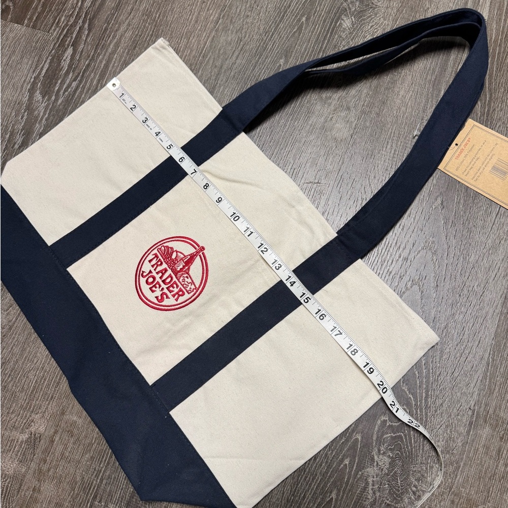 Trader Joe’s Traditional Reusable Large Tote Bag Canvas Cream/ Blue New With Tag - Picture 6 of 8